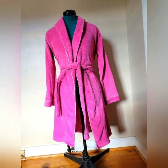 Laura Ashley Other - Laura Ashley women's robe